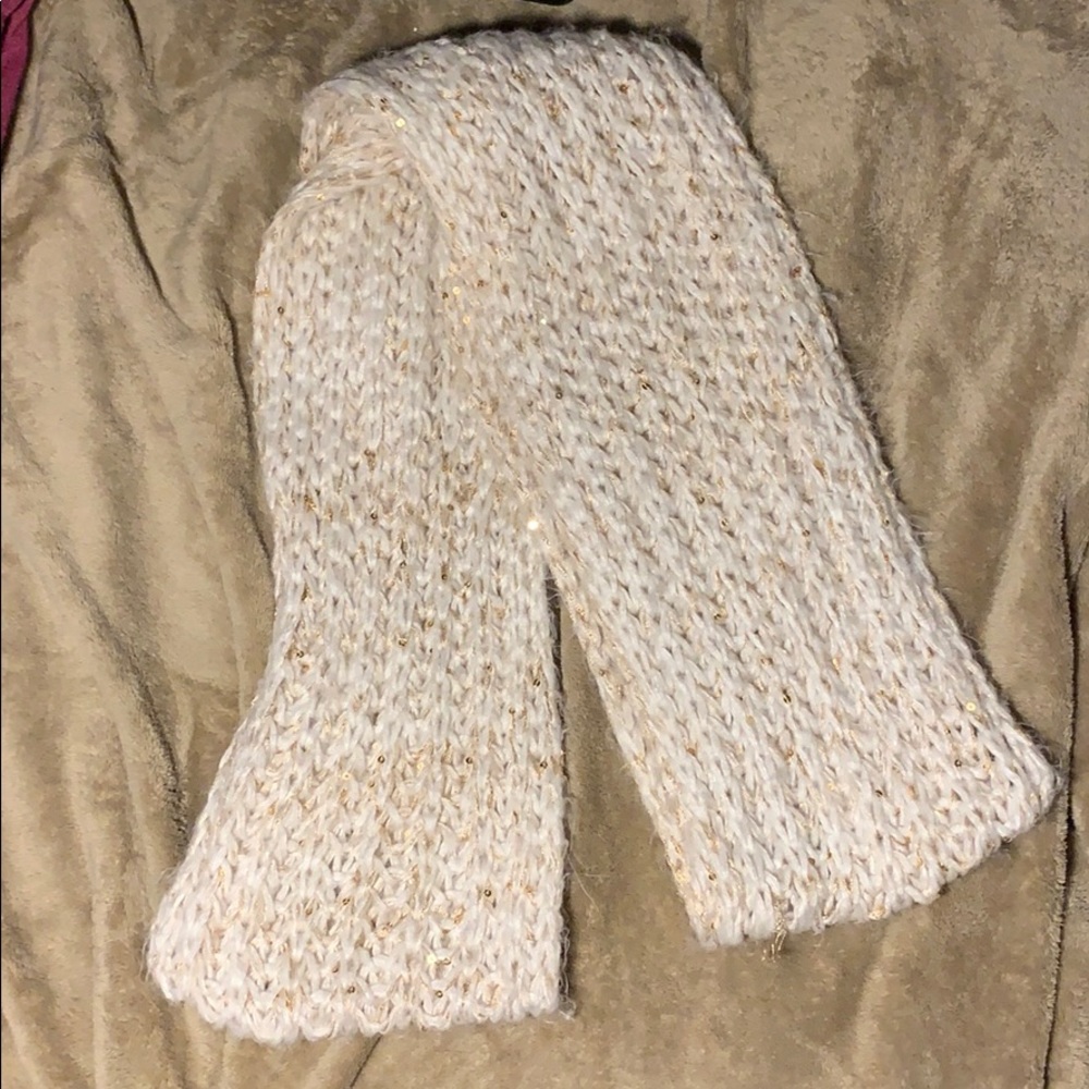 Cream / gold sequin scarf